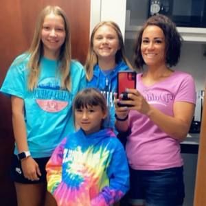 Meet your Posher, Trinian